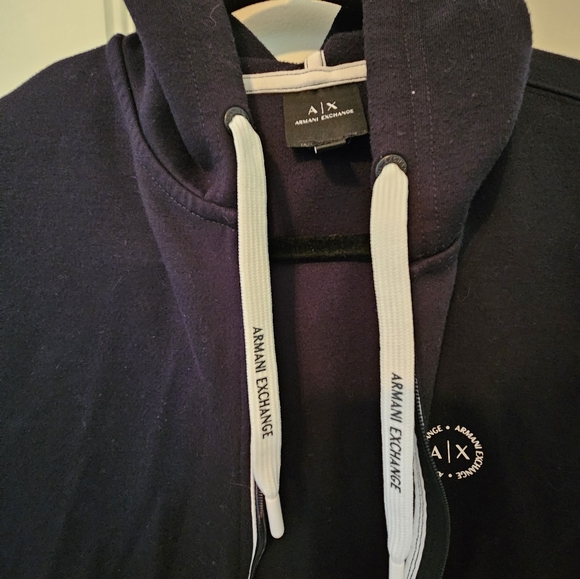 Used Medium Men's Black Armani Exchange Zip-Up Hoodie - Picture 3 of 14